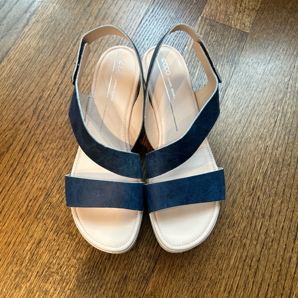 ECCO 2-Strap Plateau Wedge Sandal Navy/Indigo Size 10, EU 41